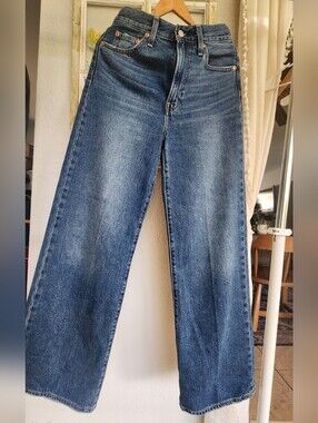 Levis High-Waist Wide-Leg Women's Jeans - NWOT 26